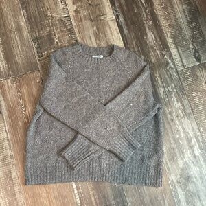 Old navy sweater